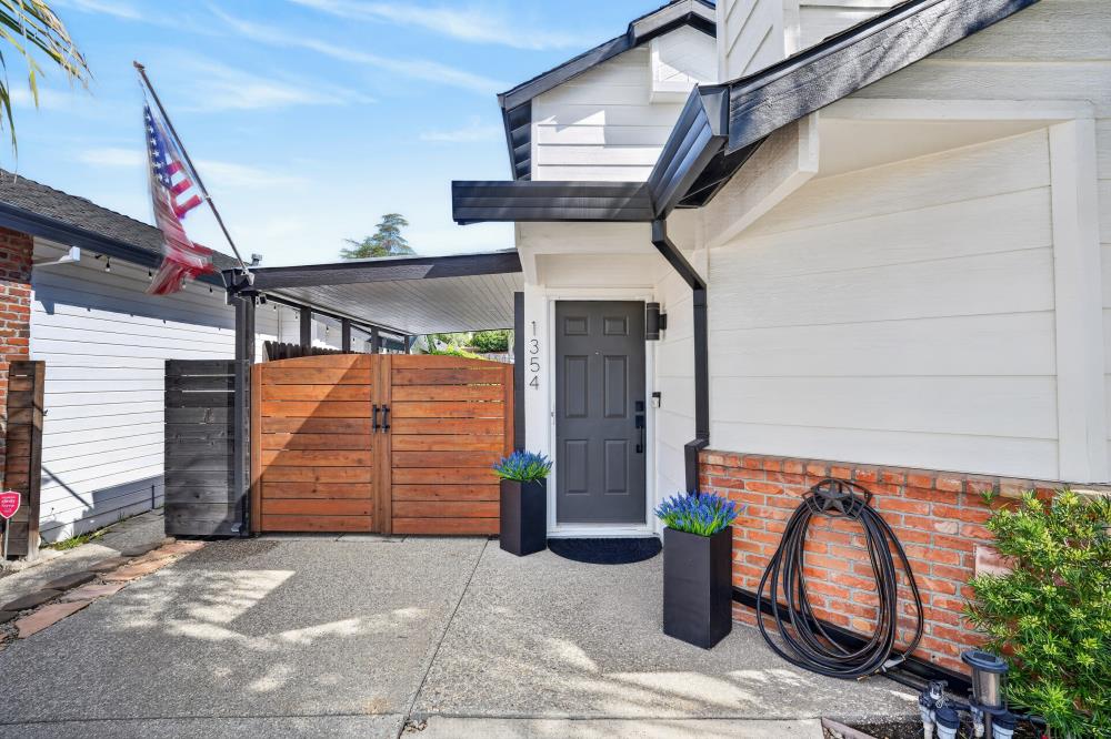 1354 Chignahuapan Way