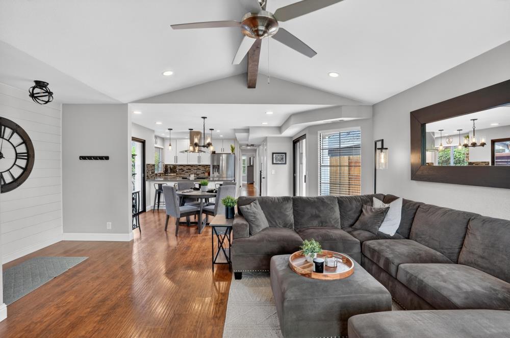 1354 Chignahuapan Way