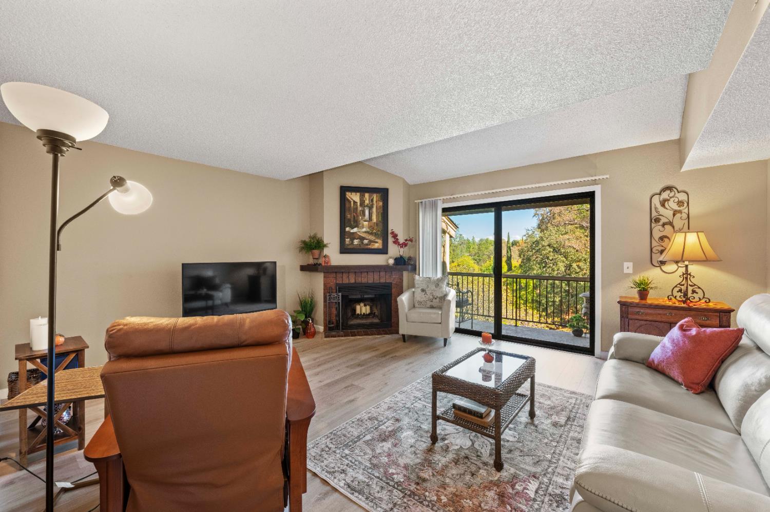 13017 Lincoln Way 88
