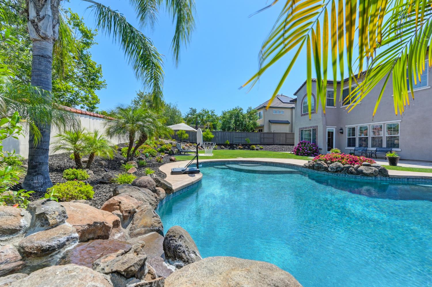 3800 Monteverde Drive