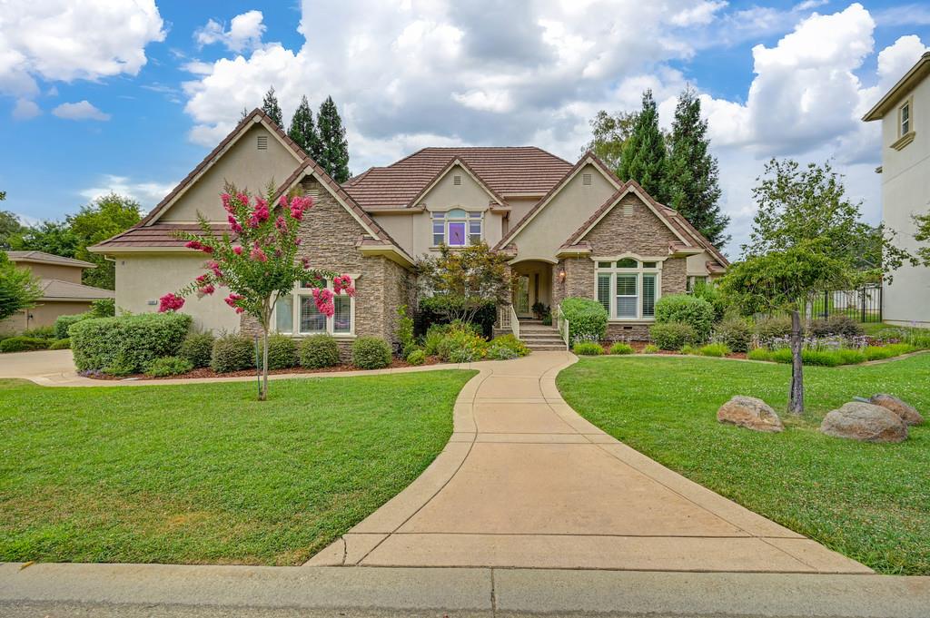 15201 De La Pena Circle