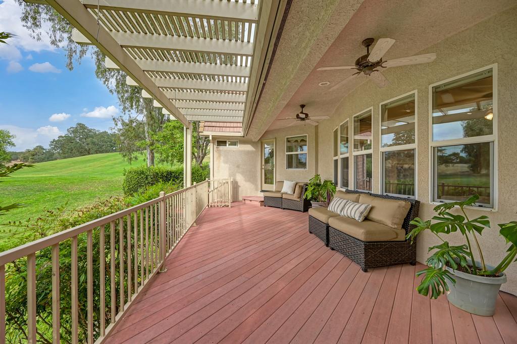 15201 De La Pena Circle
