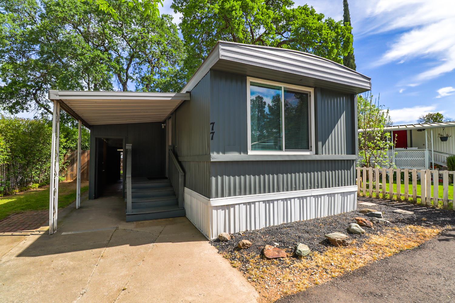 6805 Douglas Blvd 77