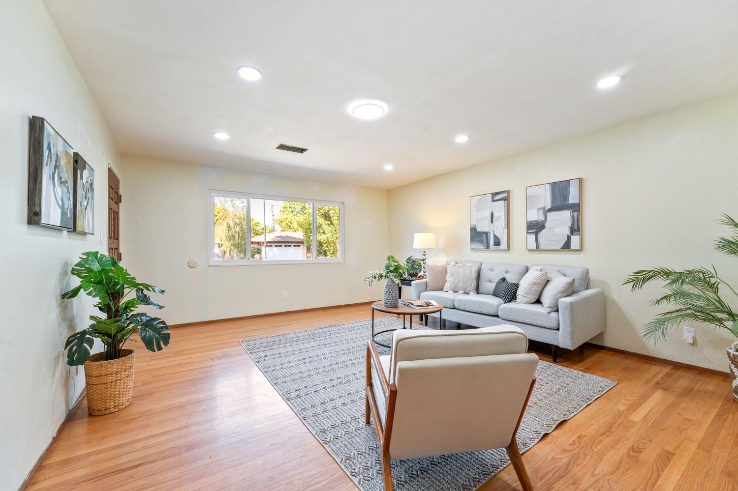 1330 Alder Place