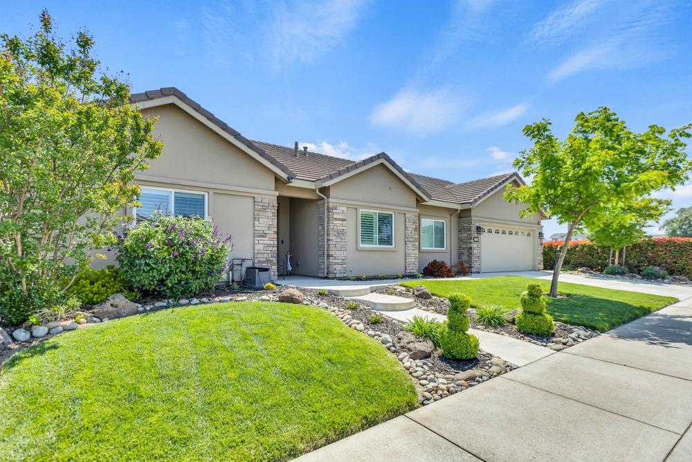 745 Parkridge Drive