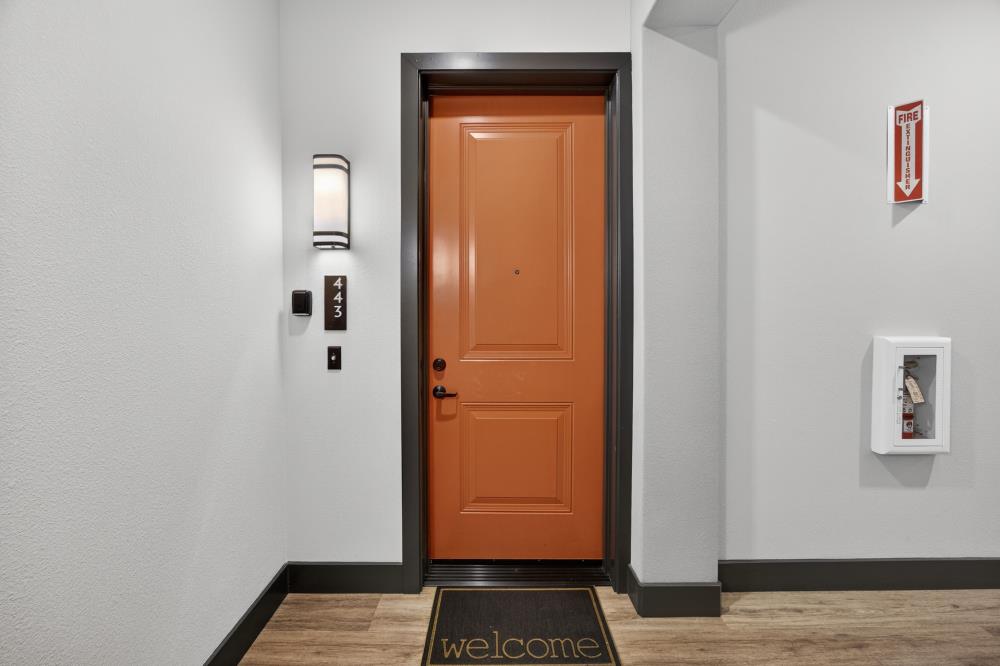 1661 Spring Street 443