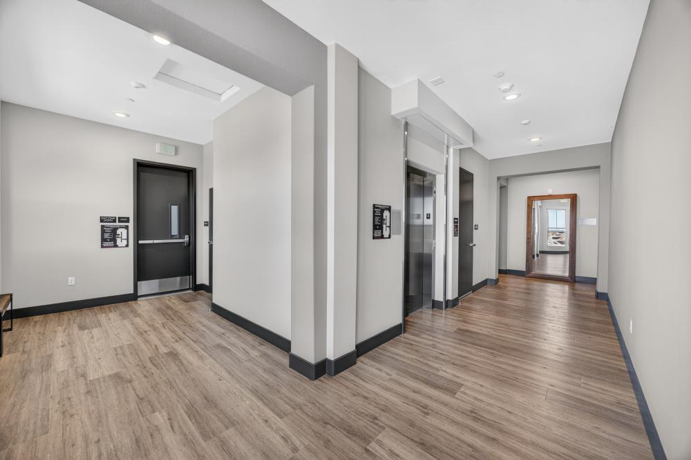 1661 Spring Street 443