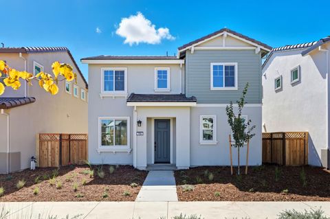 756 Salt River Lane West Sacramento CA 95605