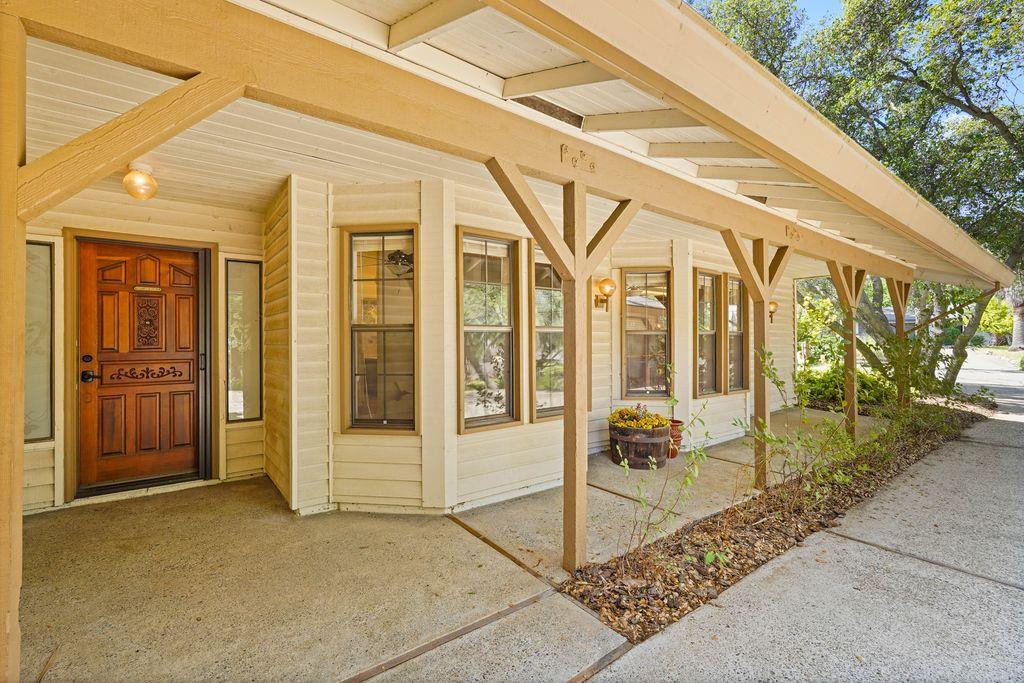 6015 Rustic Hills Drive