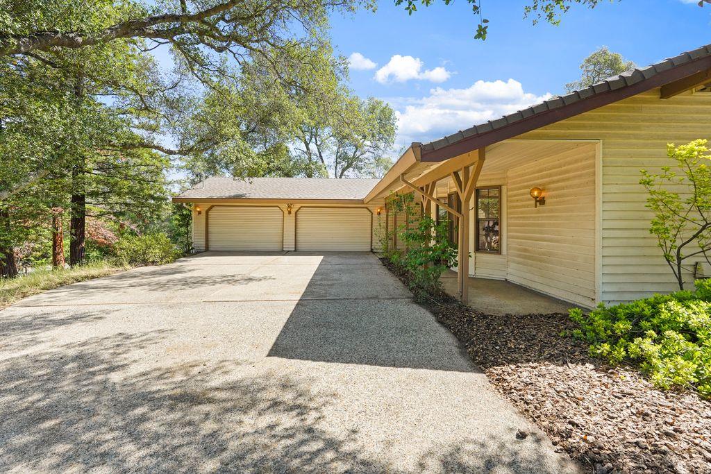 6015 Rustic Hills Drive