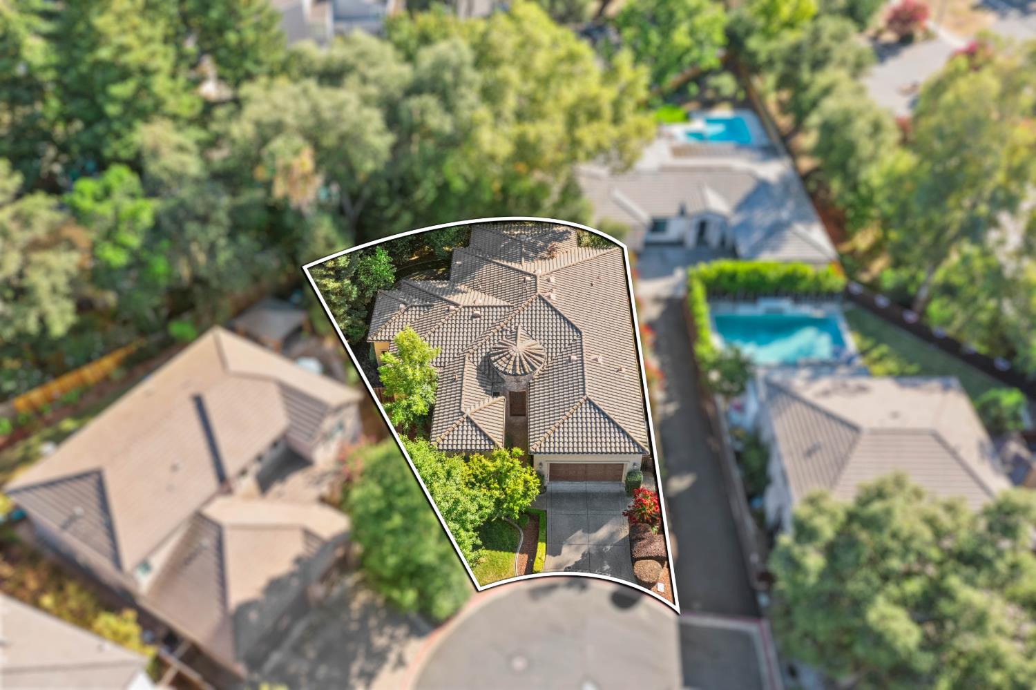 8095 Village Estates Lane