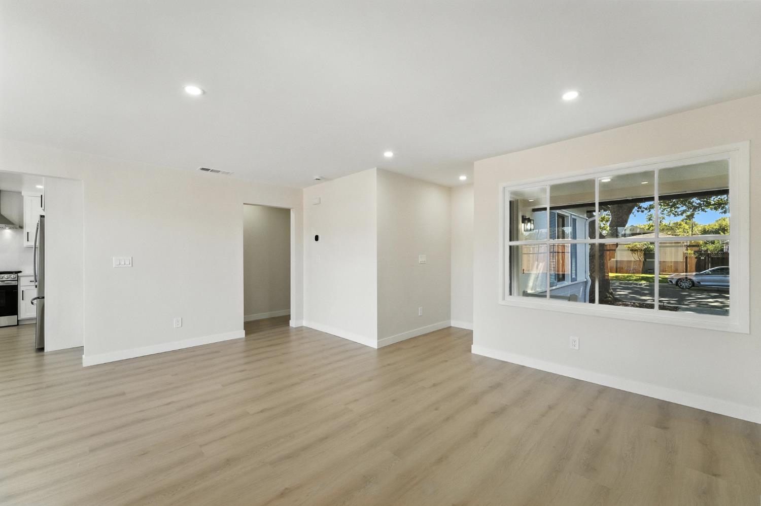 15746 Paseo Largavista