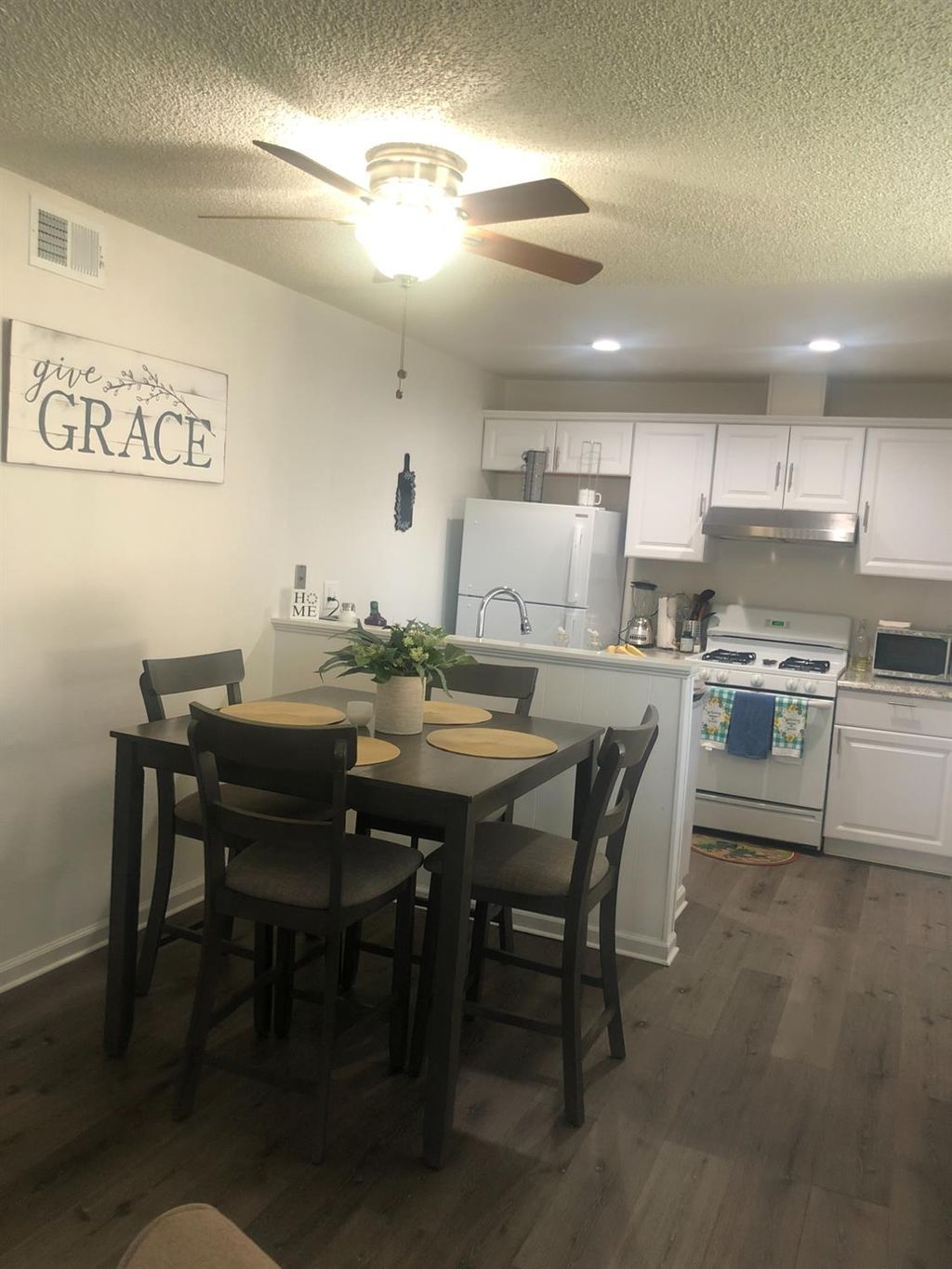 Photo of 5604 Walerga Road #1, Sacramento, CA 95842 (MLS # 226004605)