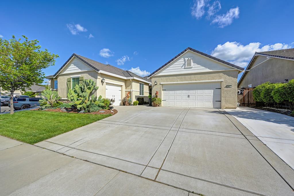 4821 Heather Ranch Way