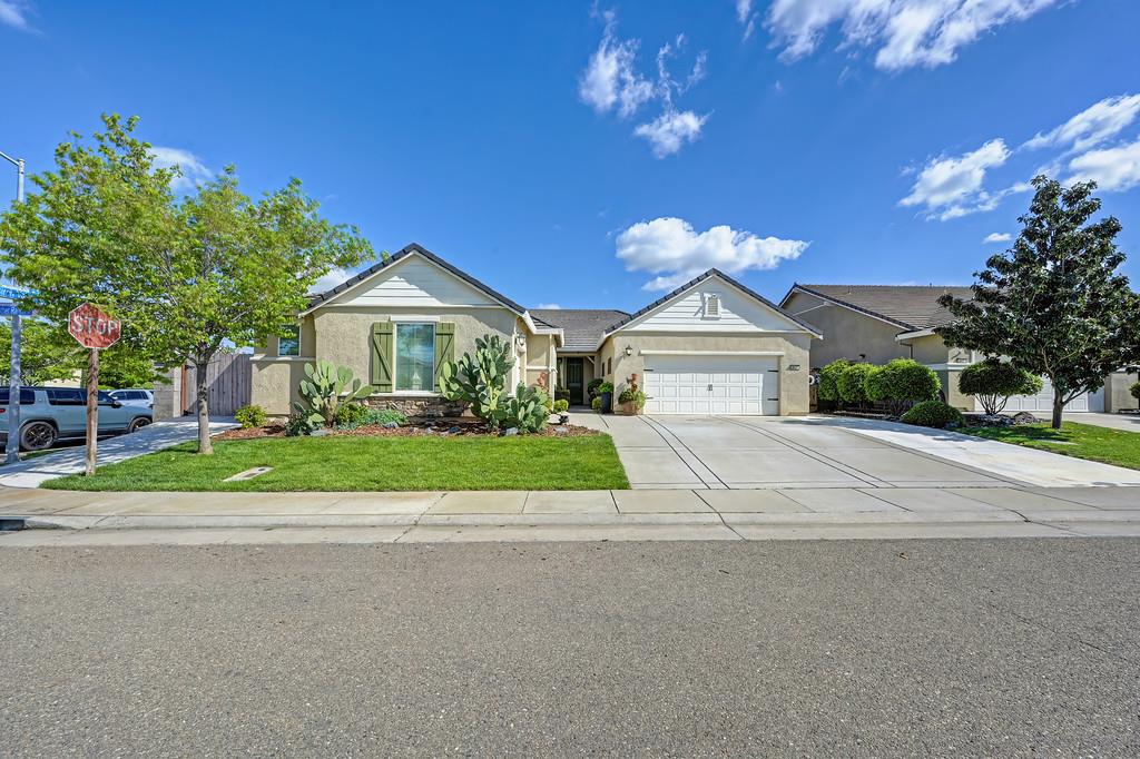 4821 Heather Ranch Way