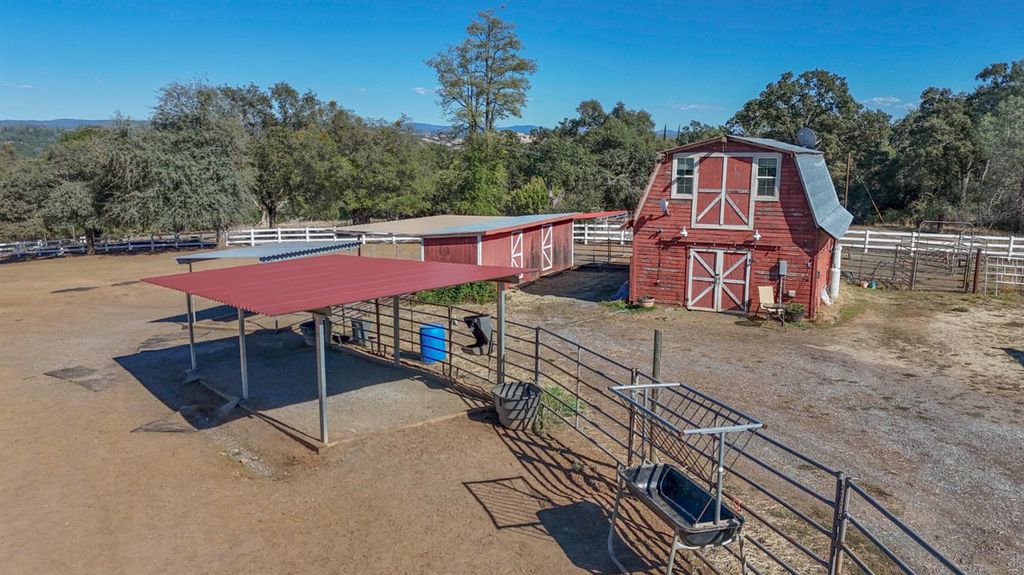Photo of 4770 Pedro Hill Road, Pilot Hill, CA 95664 (MLS # 226005759)