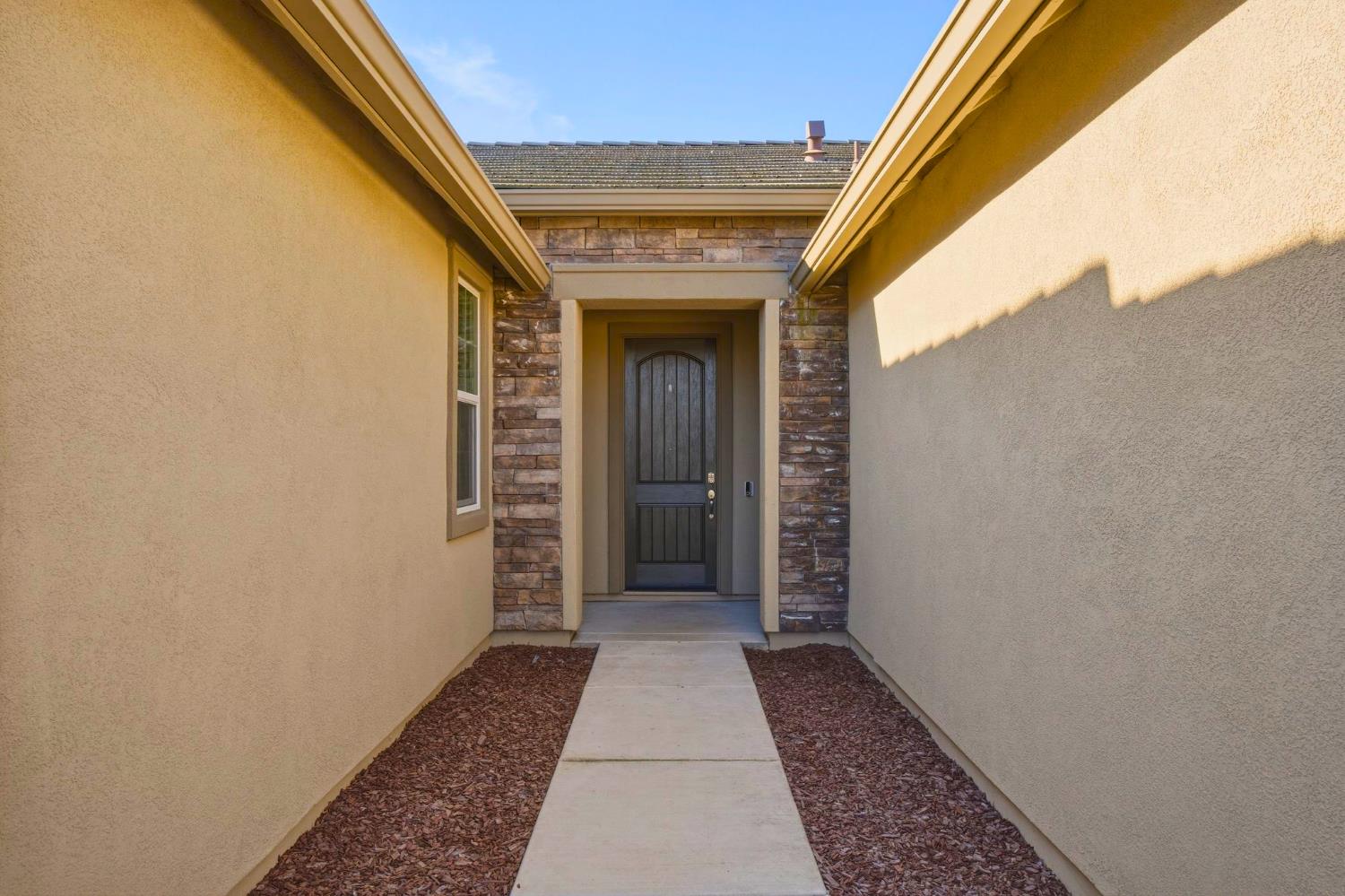 1820 Coastline Court