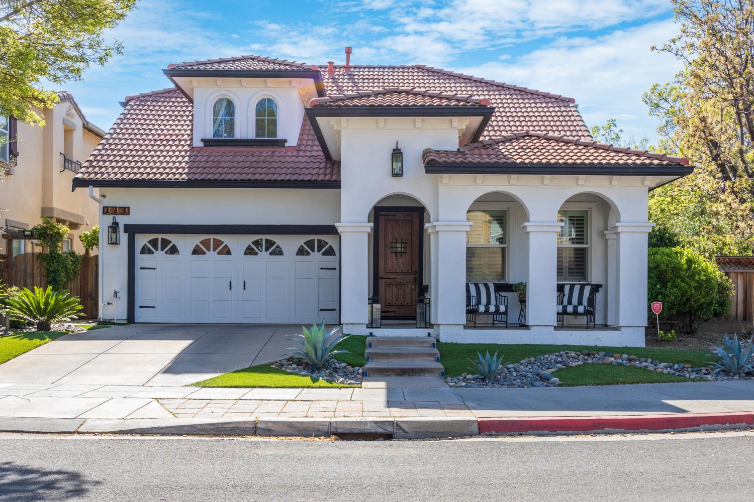 113 S Pacifico Street