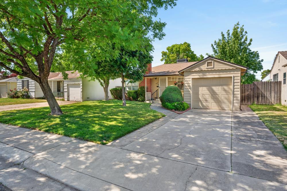 2349 Anita Avenue