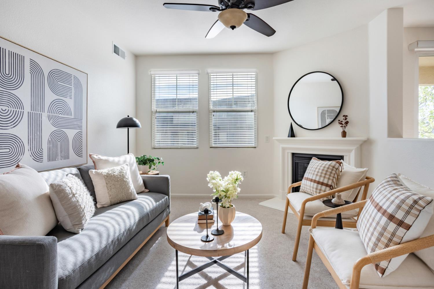 1300 Moon Circle 1324