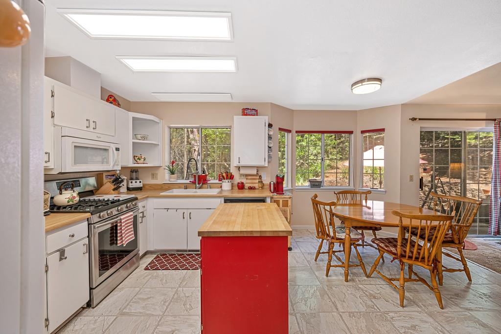 2585 Crystal Springs Road