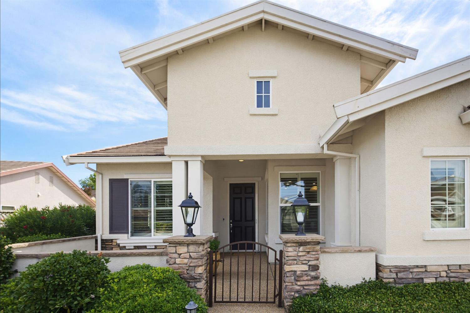 1781 Blackbird Lane