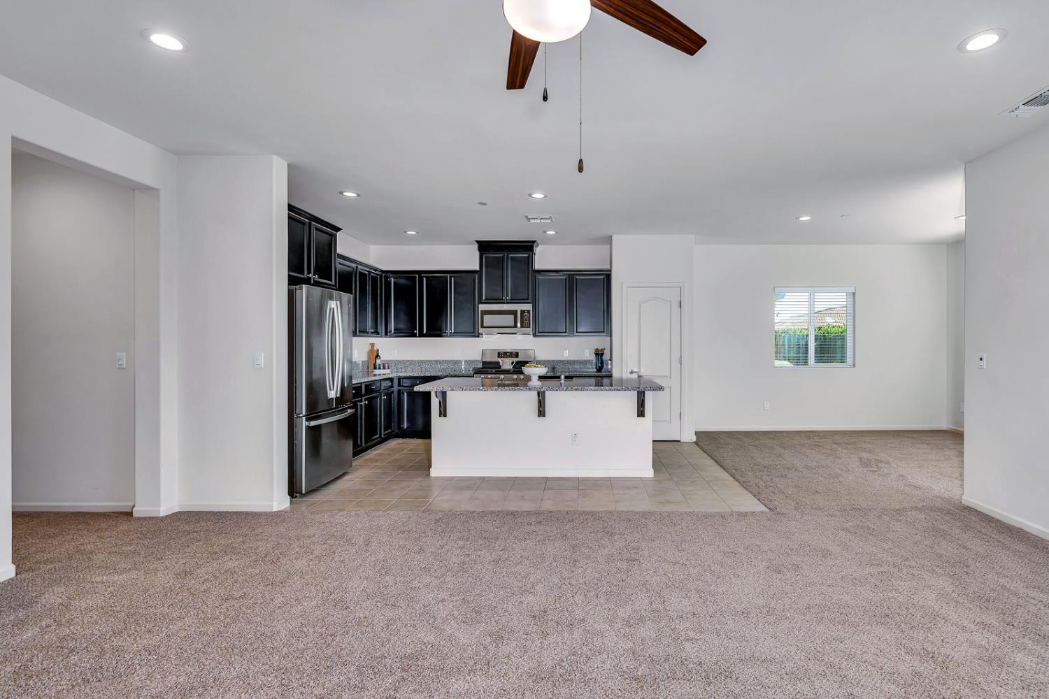 Los Banos, California 93635, United States, 2 Bedrooms Bedrooms, ,2 BathroomsBathrooms,Residential,Active,140370