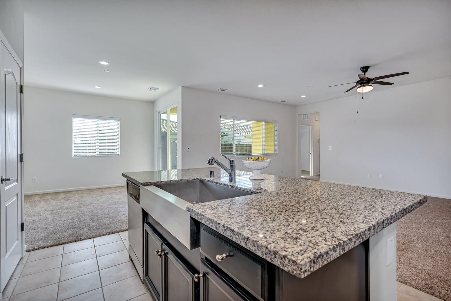 Los Banos, California 93635, United States, 2 Bedrooms Bedrooms, ,2 BathroomsBathrooms,Residential,Active,140370