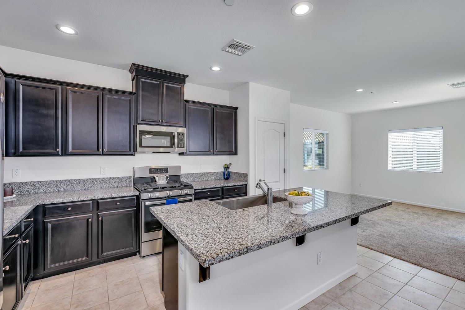 Los Banos, California 93635, United States, 2 Bedrooms Bedrooms, ,2 BathroomsBathrooms,Residential,Active,140370