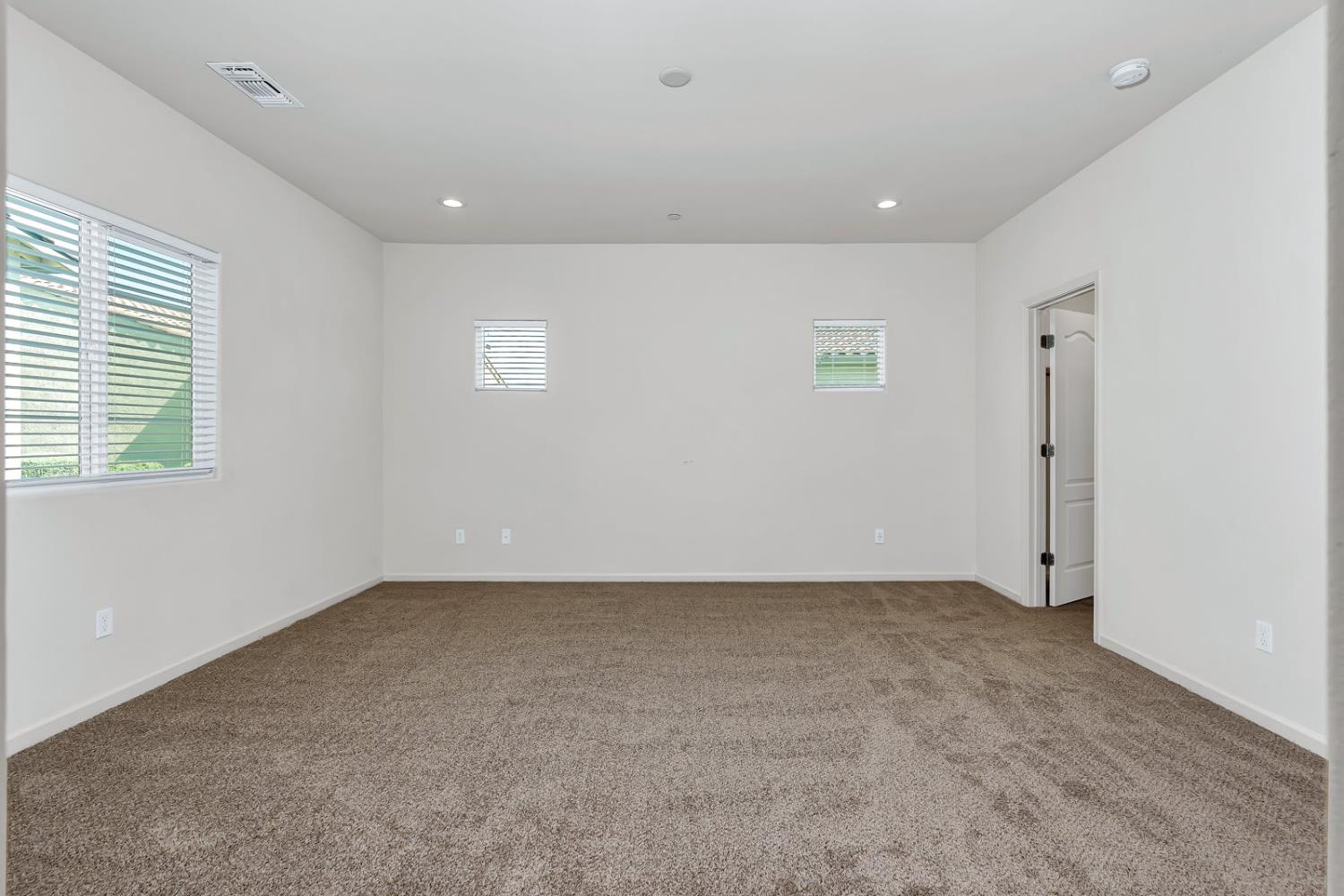 Los Banos, California 93635, United States, 2 Bedrooms Bedrooms, ,2 BathroomsBathrooms,Residential,Active,140370