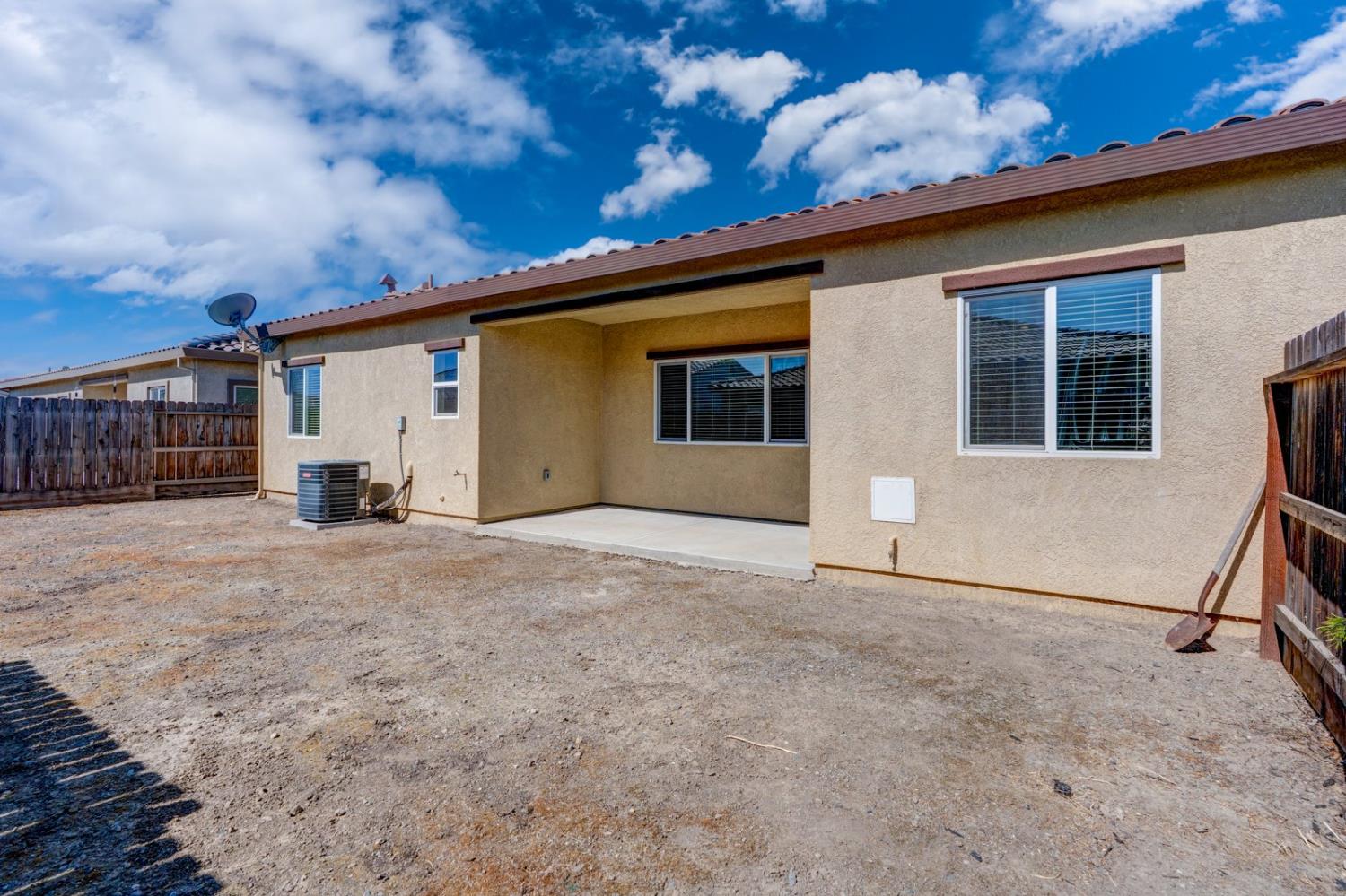 Los Banos, California 93635, United States, 2 Bedrooms Bedrooms, ,2 BathroomsBathrooms,Residential,Active,140370