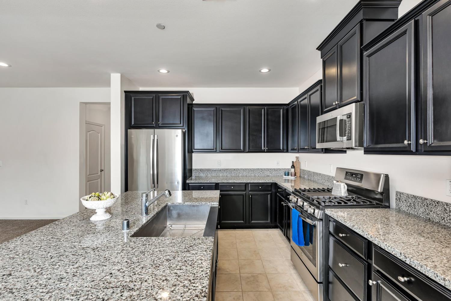 Los Banos, California 93635, United States, 2 Bedrooms Bedrooms, ,2 BathroomsBathrooms,Residential,Active,140370