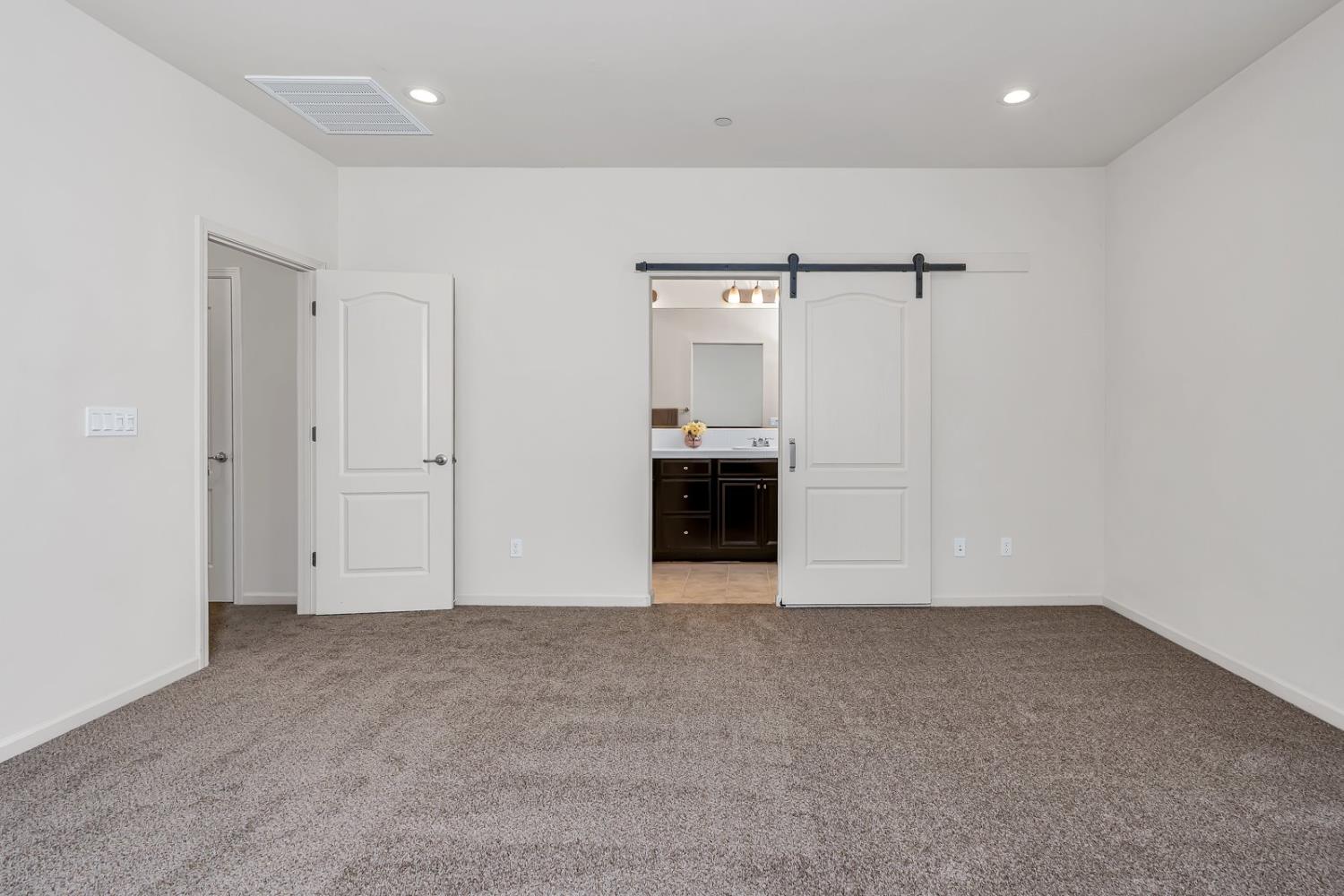 Los Banos, California 93635, United States, 2 Bedrooms Bedrooms, ,2 BathroomsBathrooms,Residential,Active,140370