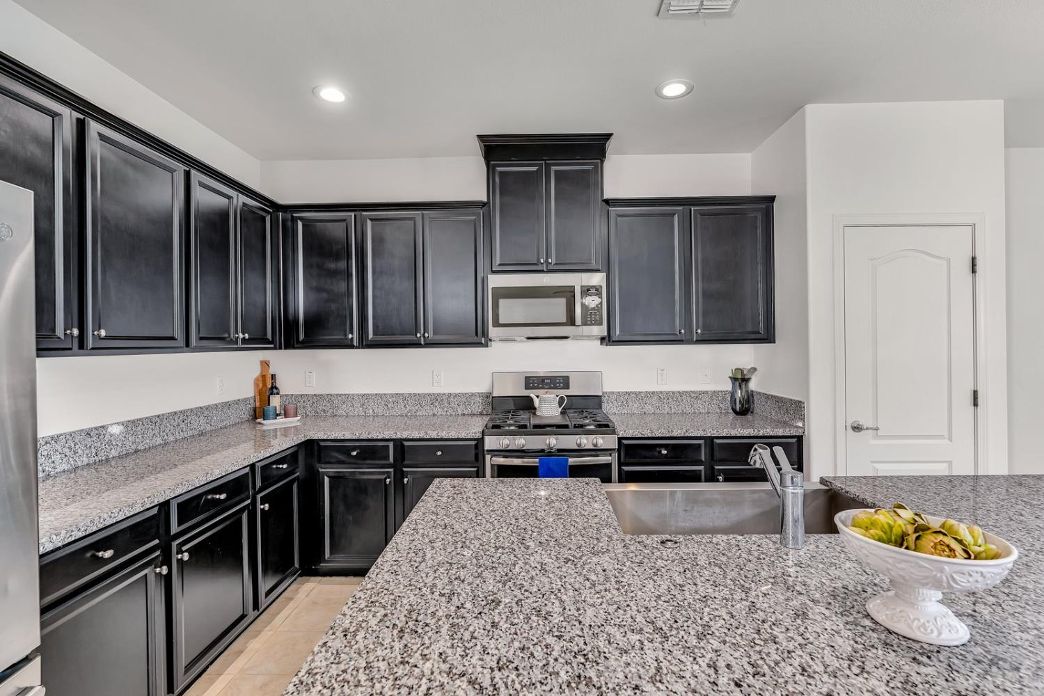 Los Banos, California 93635, United States, 2 Bedrooms Bedrooms, ,2 BathroomsBathrooms,Residential,Active,140370