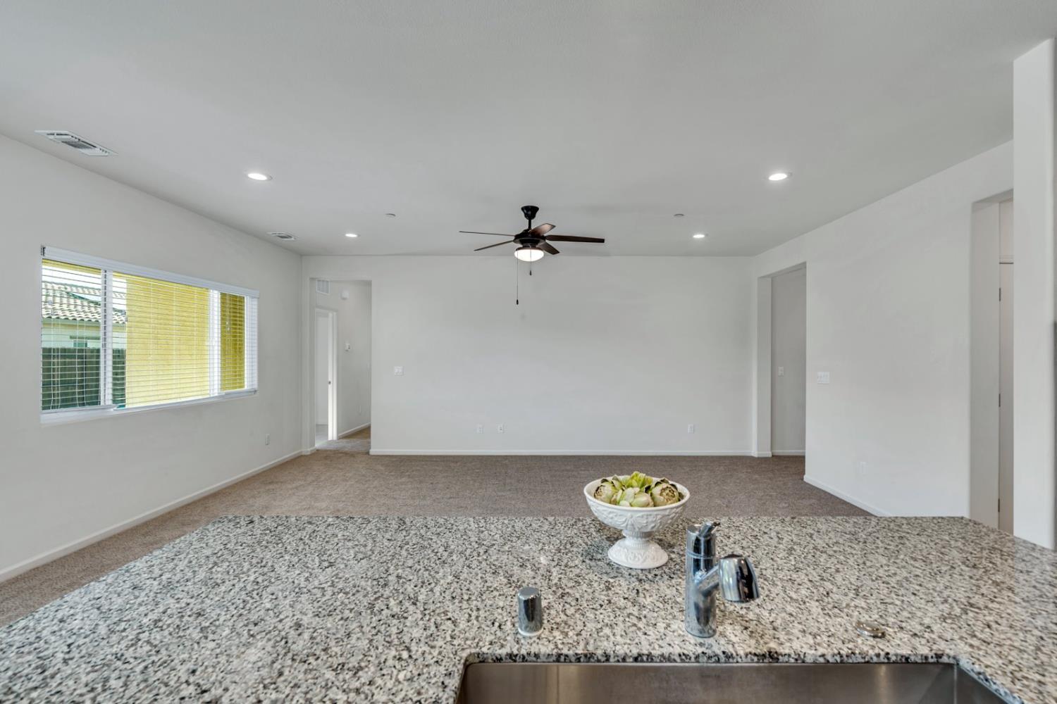 Los Banos, California 93635, United States, 2 Bedrooms Bedrooms, ,2 BathroomsBathrooms,Residential,Active,140370