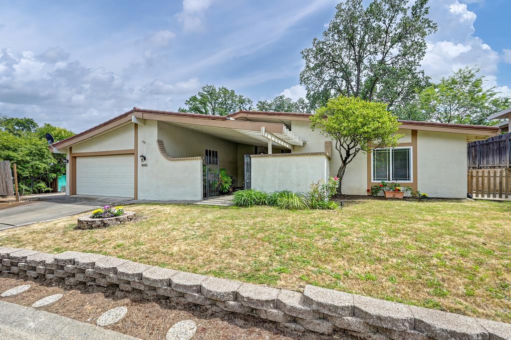 3025 Richardson Circle