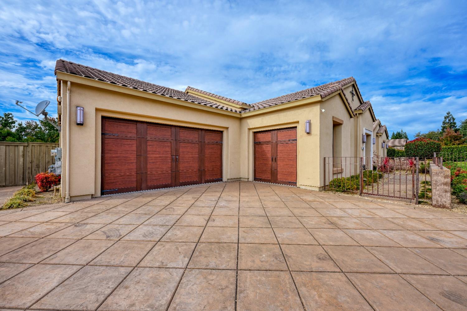 8310 Willowood Place