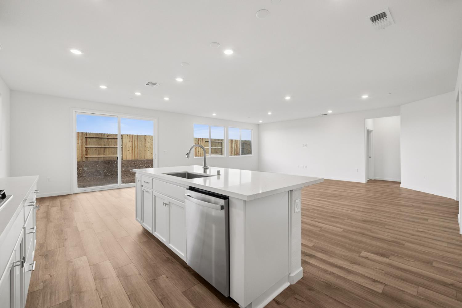 12217 Hetch Hechy Drive