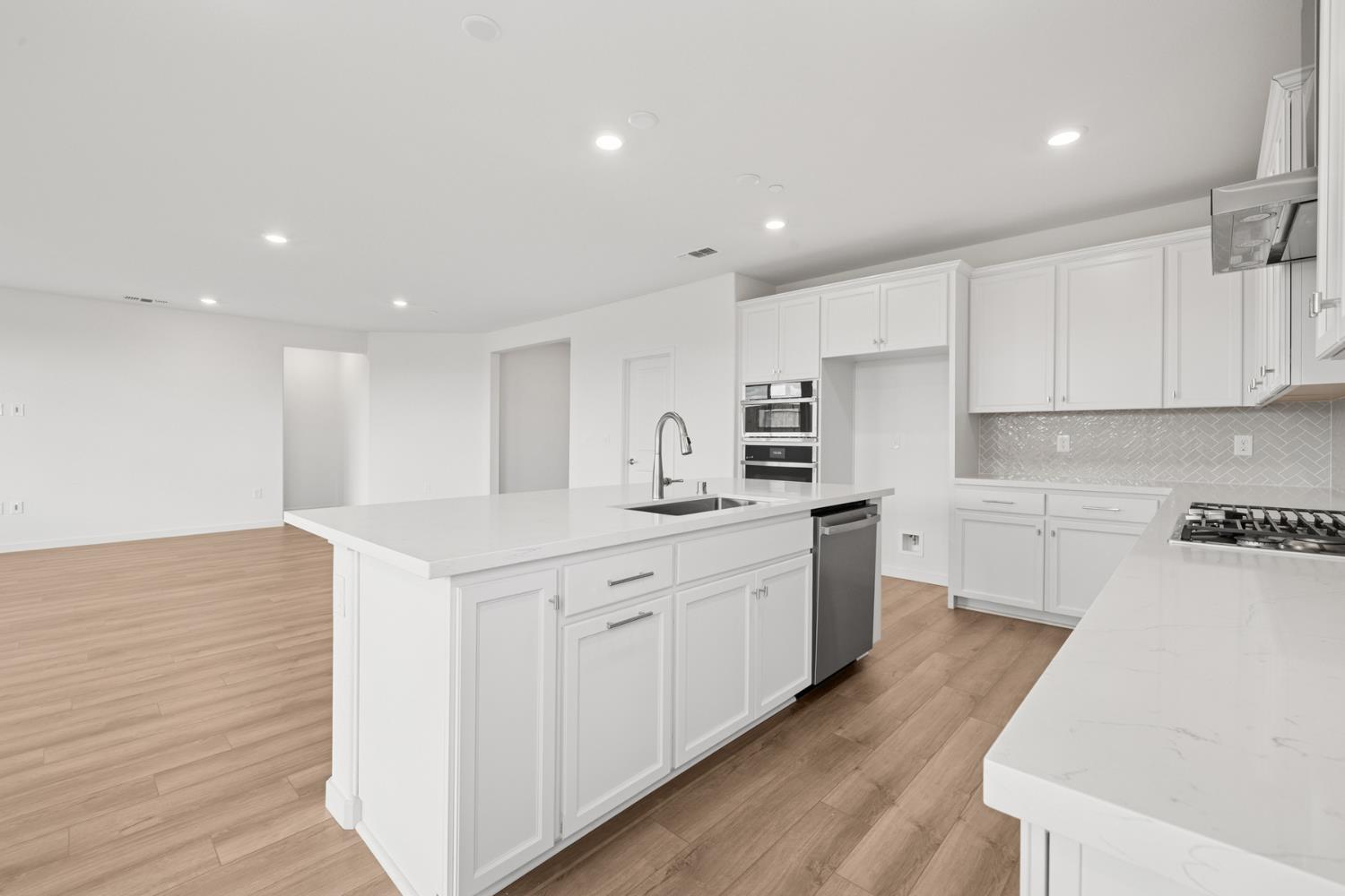 12217 Hetch Hechy Drive