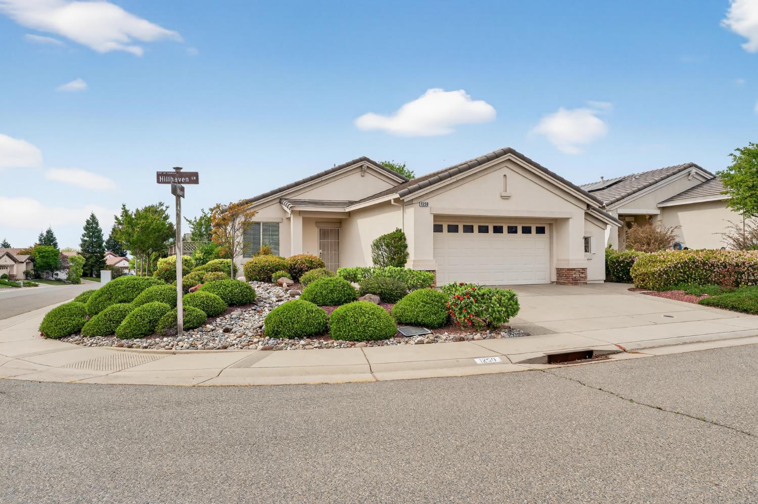 1250 Hillhaven Lane