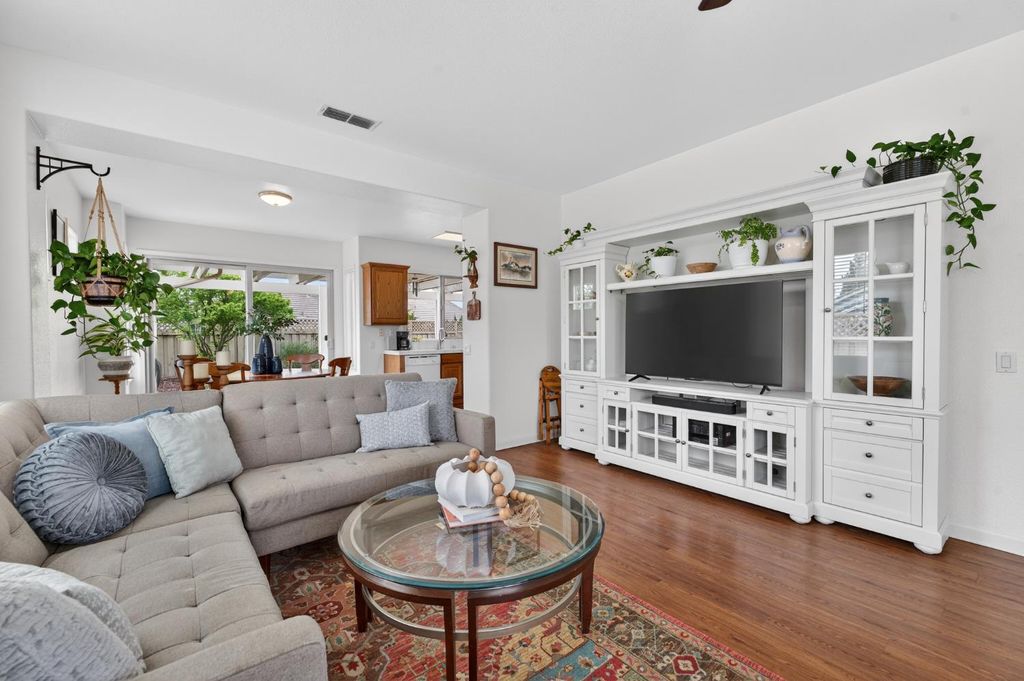 Photo of 1250 Hillhaven Lane, Lincoln, CA 95648 (MLS # 226039193)