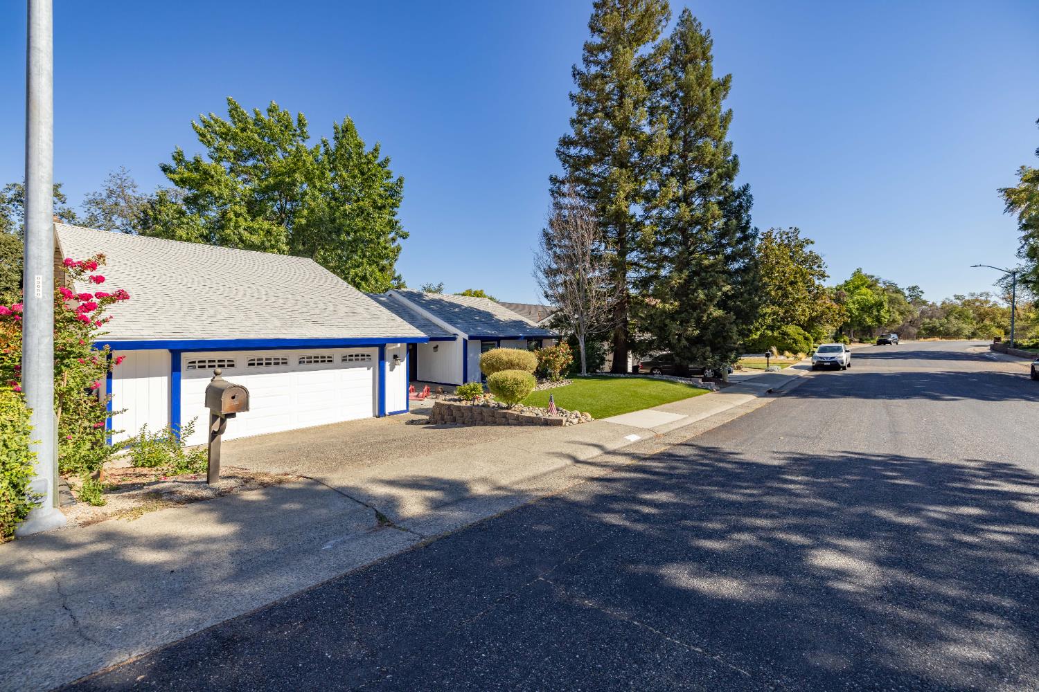 2106 Van Ness Drive