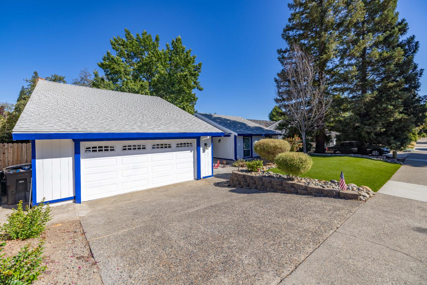 2106 Van Ness Drive