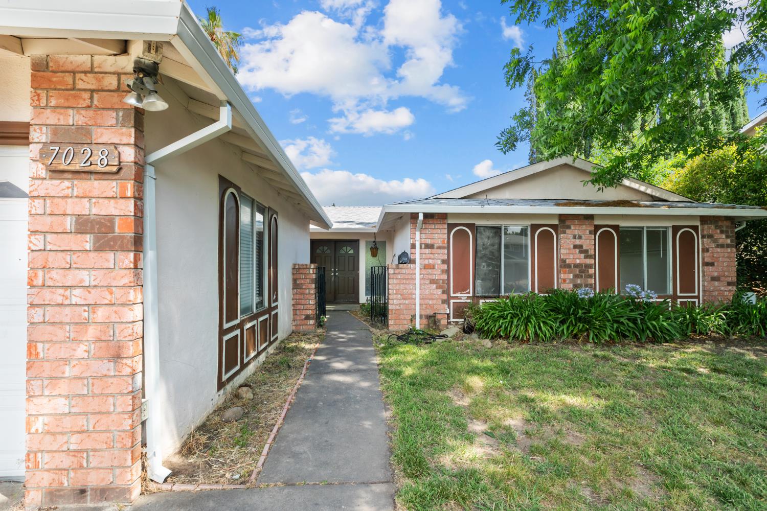 7028 Ellsworth Circle