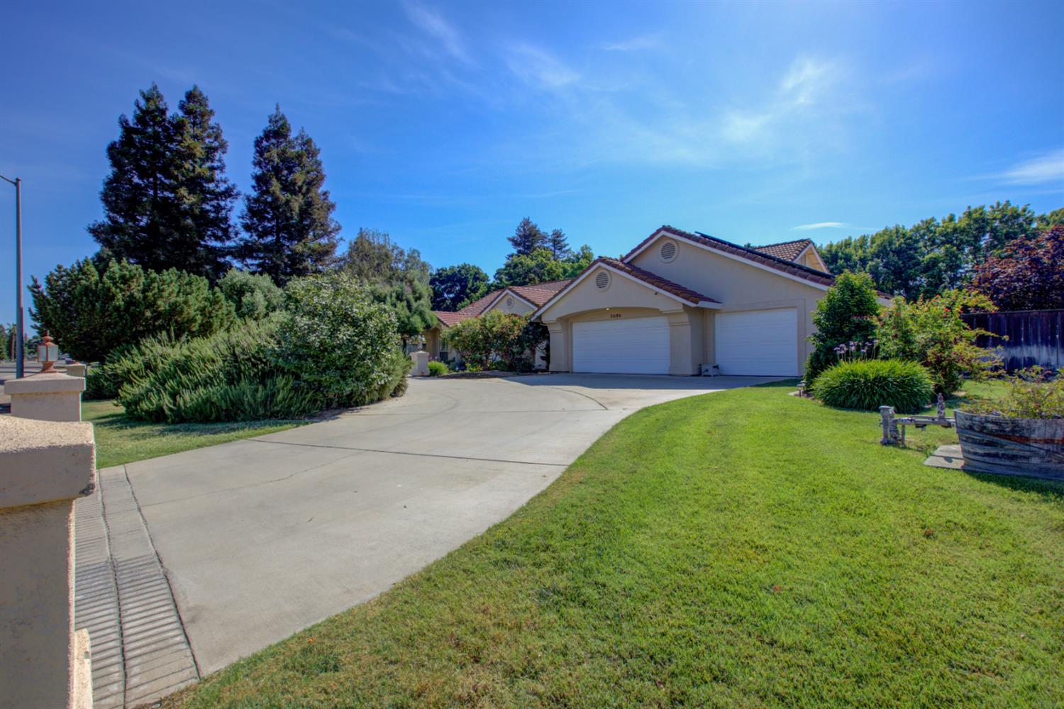 2696 Clydesdale Avenue