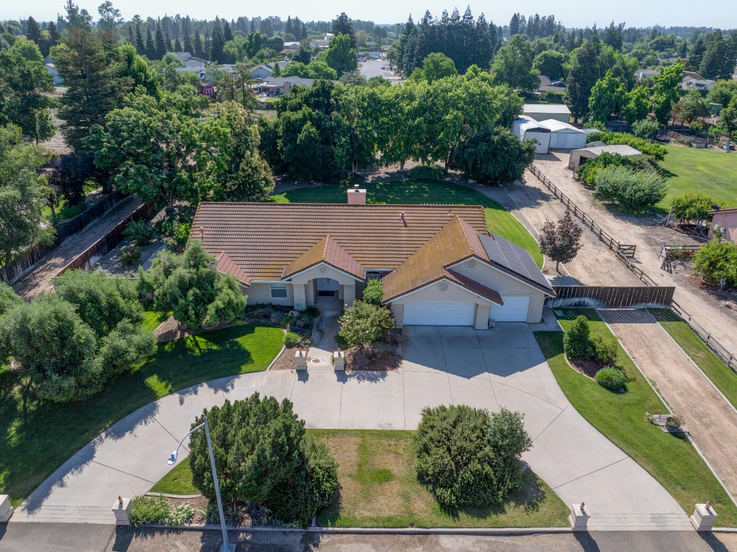 2696 Clydesdale Avenue
