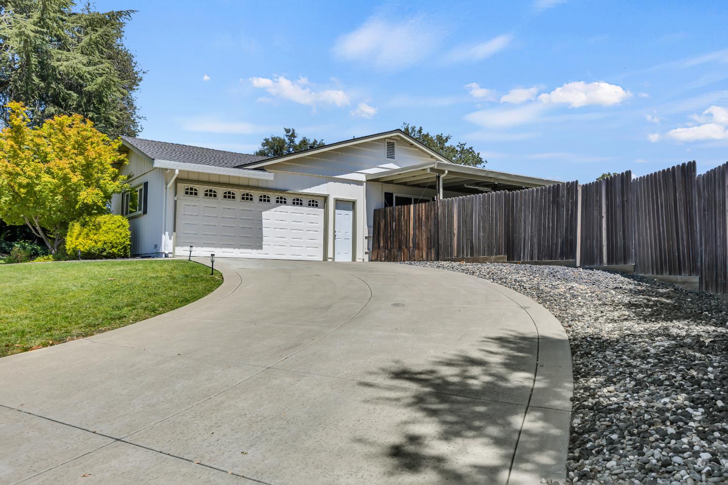 4614 Charleston Drive