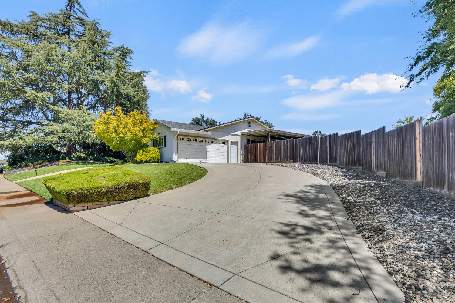 4614 Charleston Drive