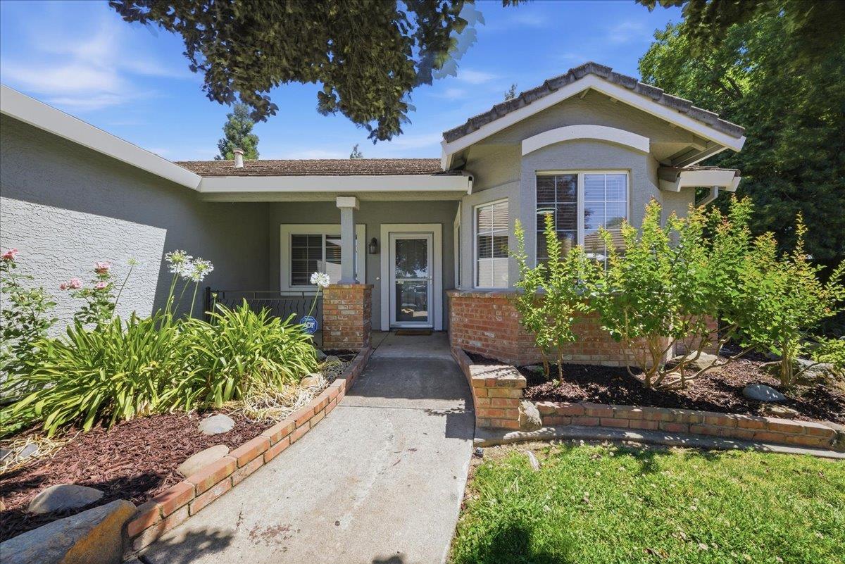 148 Clearwater Court
