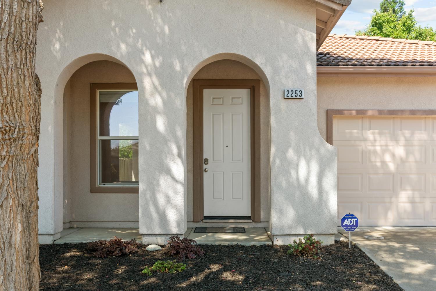 2253 Bradburn Drive